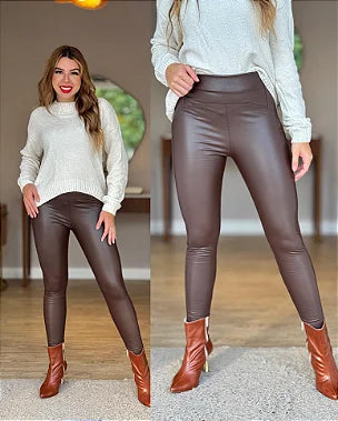 Calça Couro P.U