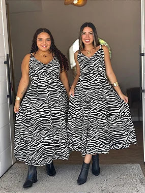 6KEJ6H7WN-zebrado-preto-maior